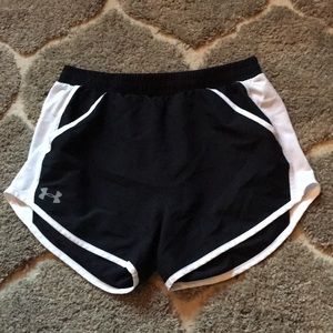 Under Armour running black running shorts
